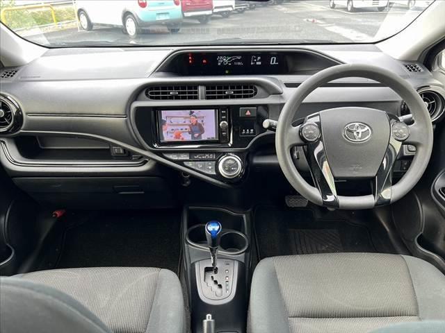 アクア Ｓスタイルブラック　中期　禁煙　ナビ／フルセグ／Ｂｌｕｅｔｏｏｔｈ／Ｂモニター　ＬＥＤヘッドライト　シートヒーター　プリクラッシュセーフティ　オートハイビーム　車線逸脱　横滑り防止　電格ミラー（2枚目）