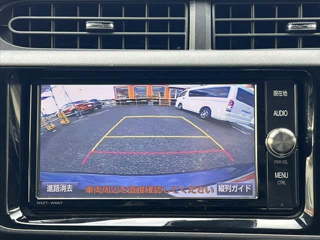 アクア Ｓスタイルブラック　中期　禁煙　ナビ／フルセグ／Ｂｌｕｅｔｏｏｔｈ／Ｂモニター　ＬＥＤヘッドライト　シートヒーター　プリクラッシュセーフティ　オートハイビーム　車線逸脱　横滑り防止　電格ミラー（4枚目）