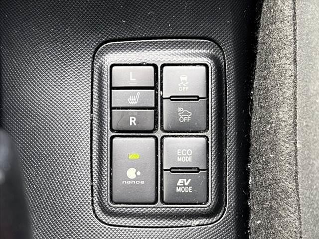 アクア Ｓスタイルブラック　中期　禁煙　ナビ／フルセグ／Ｂｌｕｅｔｏｏｔｈ／Ｂモニター　ＬＥＤヘッドライト　シートヒーター　プリクラッシュセーフティ　オートハイビーム　車線逸脱　横滑り防止　電格ミラー（6枚目）