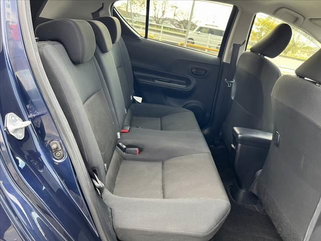 アクア Ｓスタイルブラック　中期　禁煙　ナビ／フルセグ／Ｂｌｕｅｔｏｏｔｈ／Ｂモニター　ＬＥＤヘッドライト　シートヒーター　プリクラッシュセーフティ　オートハイビーム　車線逸脱　横滑り防止　電格ミラー（18枚目）