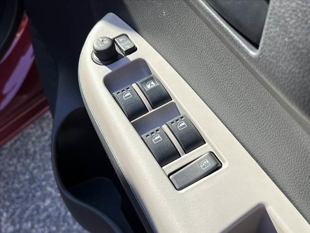 パッソ モーダ　禁煙　フルセグ／Ｂｌｕｅｔｏｏｔｈ／Ｂモニター　ＬＥＤヘッドライト　ＬＥＤフォグ　ＥＴＣ　プッシュスタート　スマートキー　アームレスト　シートリフター　電格ミラー　ウィンカーミラー　Ａストップ（23枚目）