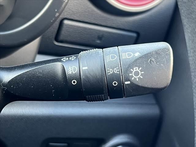 パッソ モーダ　禁煙　フルセグ／Ｂｌｕｅｔｏｏｔｈ／Ｂモニター　ＬＥＤヘッドライト　ＬＥＤフォグ　ＥＴＣ　プッシュスタート　スマートキー　アームレスト　シートリフター　電格ミラー　ウィンカーミラー　Ａストップ（33枚目）