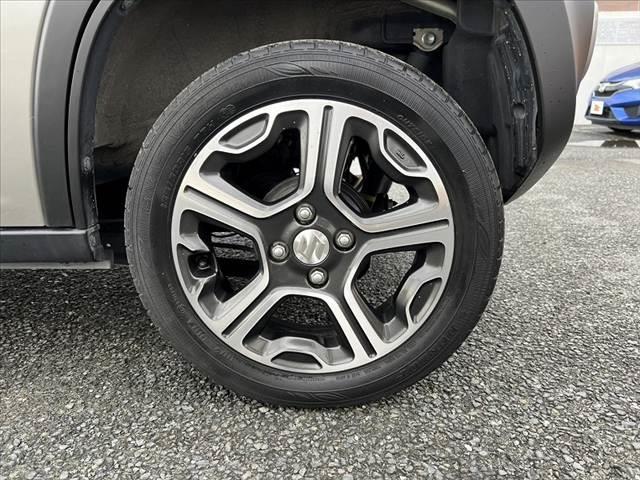 ハスラー 　レーダーブレーキサポート　社外ナビ／ＢＴ／Ｂカメラ　前席シートヒーター　アイドリングストップ　横滑り防止装置　プッシュスタート　スマートキー　シートリフト　純正アルミ　セキュリティ　フォグランプ（42枚目）