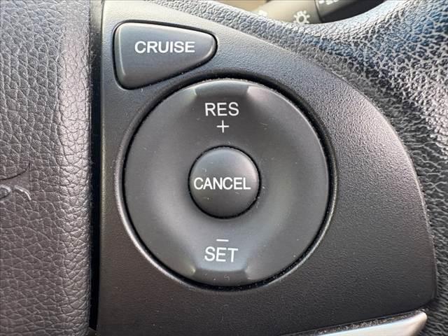 フィットハイブリッド Ｌパッケージ　禁煙　中期　純正ナビ／Ｂｌｕｅｔｏｏｔｈ　クルコン　ＣＴＢＡ　ＬＥＤヘッド　Ｐガラス　革巻きステア　電動格納ミラー　プラズマクラスター　プライムスムースコンビシート　スマートキー　Ｐスタート（29枚目）