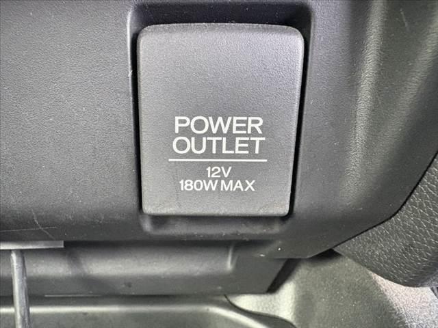 フィットハイブリッド Ｌパッケージ　禁煙　中期　純正ナビ／Ｂｌｕｅｔｏｏｔｈ　クルコン　ＣＴＢＡ　ＬＥＤヘッド　Ｐガラス　革巻きステア　電動格納ミラー　プラズマクラスター　プライムスムースコンビシート　スマートキー　Ｐスタート（36枚目）