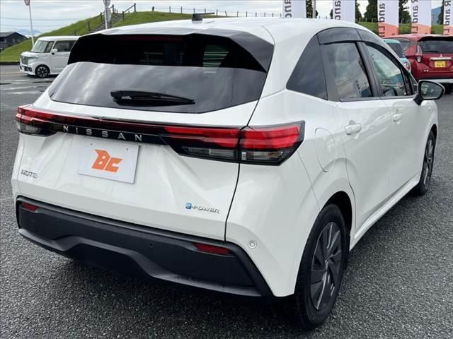 ノート S 社外ナビ/Bluetooth ETC 全方位運転支援システム シートリフター スマートキー Pスタート 電動格納ミラー 電動パーキングブレーキ プライバシーガラス オートライト オートエアコン(13枚目)