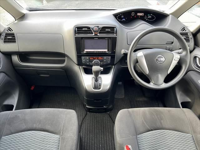 セレナ ２０Ｓ　後期　ＳＤナビ／地デジ　クルーズコントロール　電格ミラー　両側スライドドア　オートライト　ミラーウインカー　横滑り防止装置　ロールサンシェード　セキュリティアラーム　シートリフター　フロアマット（2枚目）