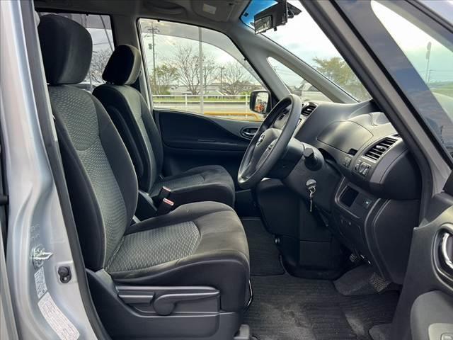 セレナ ２０Ｓ　後期　ＳＤナビ／地デジ　クルーズコントロール　電格ミラー　両側スライドドア　オートライト　ミラーウインカー　横滑り防止装置　ロールサンシェード　セキュリティアラーム　シートリフター　フロアマット（16枚目）