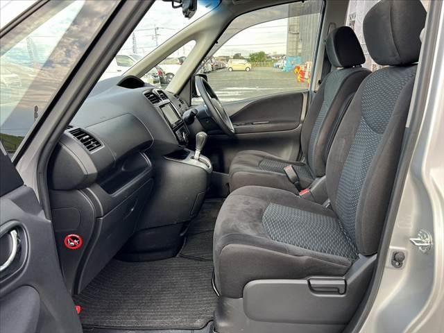 セレナ ２０Ｓ　後期　ＳＤナビ／地デジ　クルーズコントロール　電格ミラー　両側スライドドア　オートライト　ミラーウインカー　横滑り防止装置　ロールサンシェード　セキュリティアラーム　シートリフター　フロアマット（17枚目）