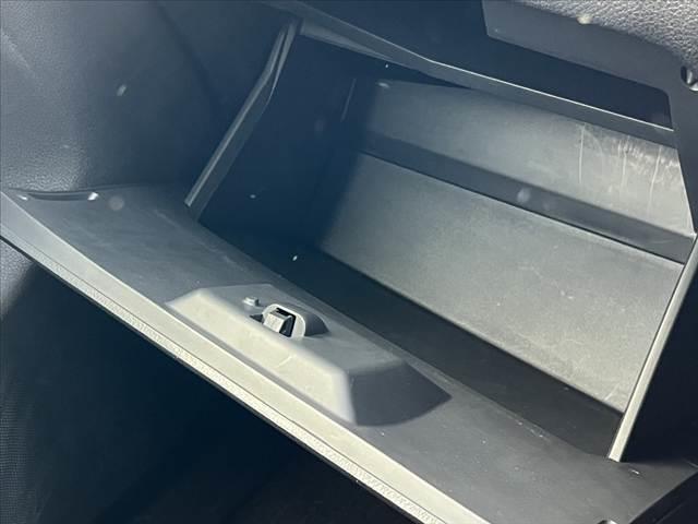 セレナ ２０Ｓ　後期　ＳＤナビ／地デジ　クルーズコントロール　電格ミラー　両側スライドドア　オートライト　ミラーウインカー　横滑り防止装置　ロールサンシェード　セキュリティアラーム　シートリフター　フロアマット（36枚目）