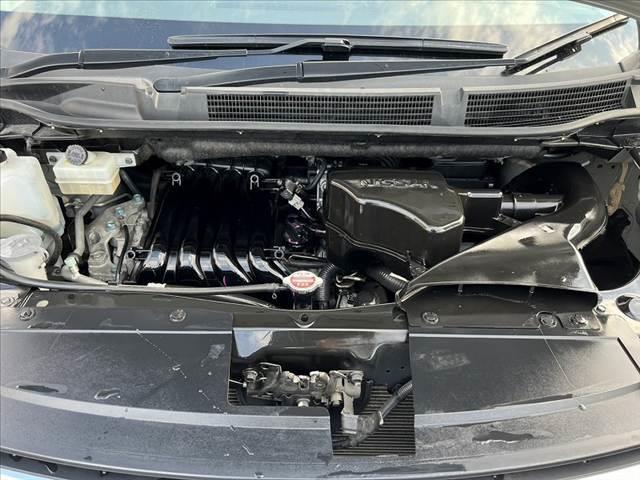 セレナ ２０Ｓ　後期　ＳＤナビ／地デジ　クルーズコントロール　電格ミラー　両側スライドドア　オートライト　ミラーウインカー　横滑り防止装置　ロールサンシェード　セキュリティアラーム　シートリフター　フロアマット（52枚目）