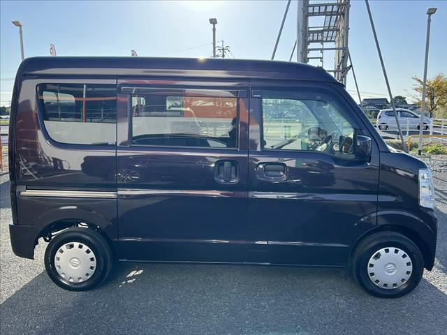 エブリイ ジョインターボ　車検整備付き　中期　ターボ　ＨＩＤヘッドライト　セーフティサポート　キーレス　スペアキー　オーバーヘッドシェルフ　アシストグリップ　Ｒワイパー　セキュリティアラーム　横滑り防止機能　プライバシーガラス（12枚目）