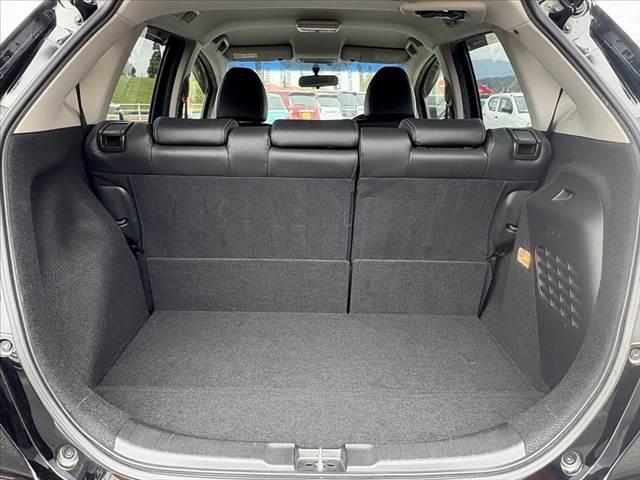 フィットハイブリッド Ｌパッケージ　純正８インチナビ／フルセグ／ＤＶＤ／ＢＴ　ＬＥＤヘッドライト　スマートキー　ＥＴＣ　バックモニター　ステリモ　クルーズコントロール　オートライト　ハーフレザーシート　プッシュスタート　シートリフター（20枚目）