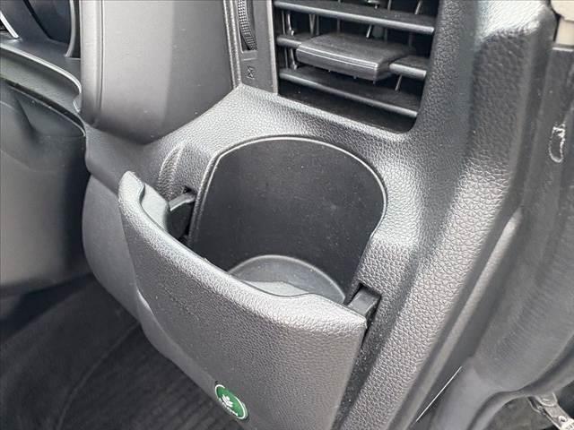 フィットハイブリッド Ｌパッケージ　純正８インチナビ／フルセグ／ＤＶＤ／ＢＴ　ＬＥＤヘッドライト　スマートキー　ＥＴＣ　バックモニター　ステリモ　クルーズコントロール　オートライト　ハーフレザーシート　プッシュスタート　シートリフター（35枚目）