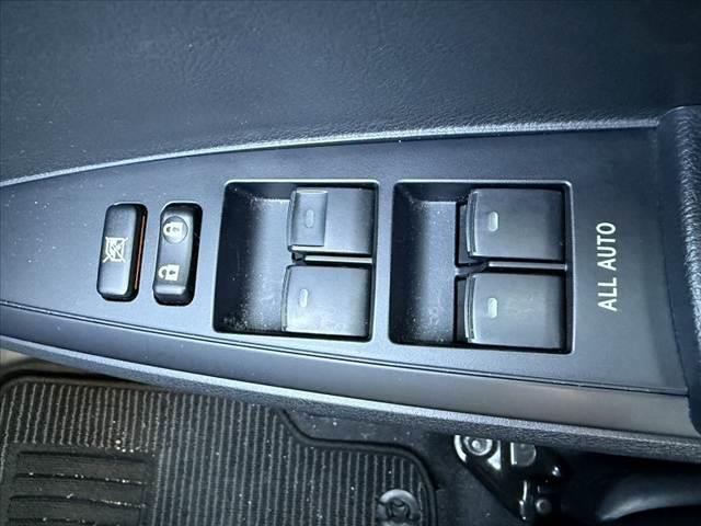 カローラフィールダー ハイブリッド 中期 禁煙 車検整備付 ナビ/フルセグ バックモニター 横滑り防止 電動格納ミラー ウィンカーミラー キーレス オートエアコン サイドバイザー フロアマット ヘッドライトレベライザー ETC(22枚目)