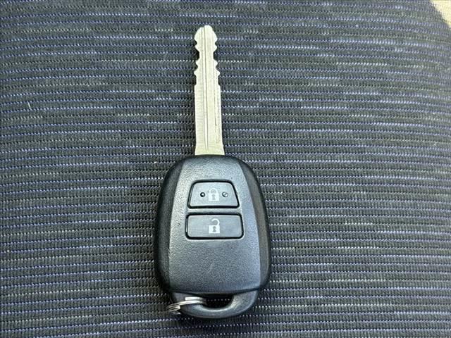 カローラフィールダー ハイブリッド 中期 禁煙 車検整備付 ナビ/フルセグ バックモニター 横滑り防止 電動格納ミラー ウィンカーミラー キーレス オートエアコン サイドバイザー フロアマット ヘッドライトレベライザー ETC(28枚目)