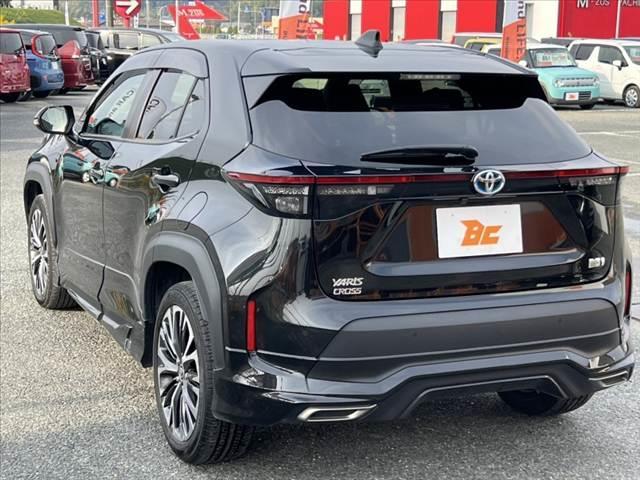 ヤリスクロス ハイブリッドＺ　中期　車検整備付　モデリスタエアロ　純正８インチＤＡ　パノラミックビューＭ　セーフティセンス　ＬＥＤヘッド　ステアヒーター　パワーシート　シートヒーター　スマートキー　Ｐスタート　革巻きステア（15枚目）