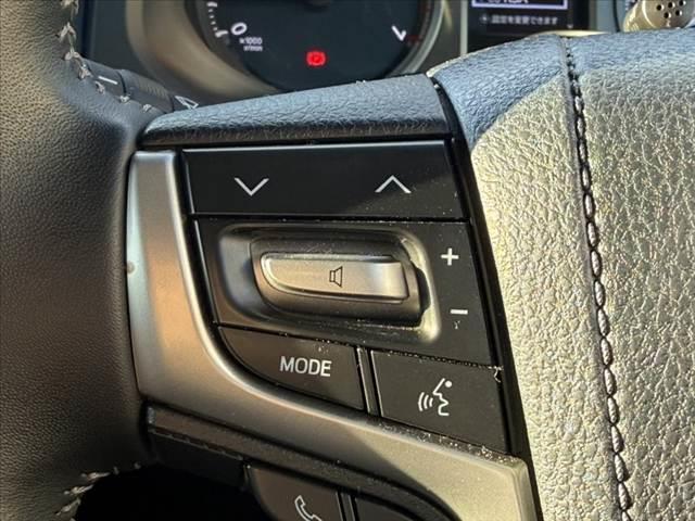 ランドクルーザープラド TX Lパッケージ 後期 7人 社外9インチナビ/Bluetooth サンルーフ Bカメラ ルーフレール クリソナ セーフティセンス LEDヘッド 革巻きステア パワーシート 快適温熱シート レーダークルーズ(23枚目)