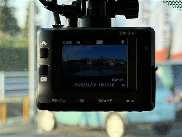 ランドクルーザープラド TX Lパッケージ 後期 7人 社外9インチナビ/Bluetooth サンルーフ Bカメラ ルーフレール クリソナ セーフティセンス LEDヘッド 革巻きステア パワーシート 快適温熱シート レーダークルーズ(37枚目)