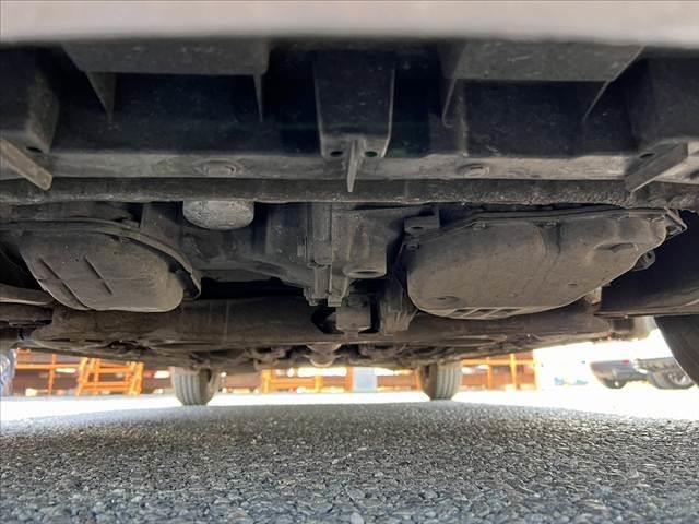 ノート S 車検整備付 後期 禁煙 エマージェンシーブレーキ 純正SDナビ/フルセグ/Bluetooth コーナーセンサー オートライト ミラーウィンカー ヘッドライトレベライザー 横滑り防止 フロアマット(46枚目)