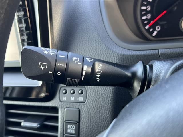 ノア Ｘ　Ｖパッケージ　車検整備付　禁煙　純正ナビ／Ｂｌｕｅｔｏｏｔｈ　バックカメラ　ＥＴＣ　両側スライドドア　ドラレコ　ステリモ　電格ミラー　ＡＣソケット　シートリフター　キーレスエントリー　パワーウィンドウ　ＩＳＯＦＩＸ（37枚目）