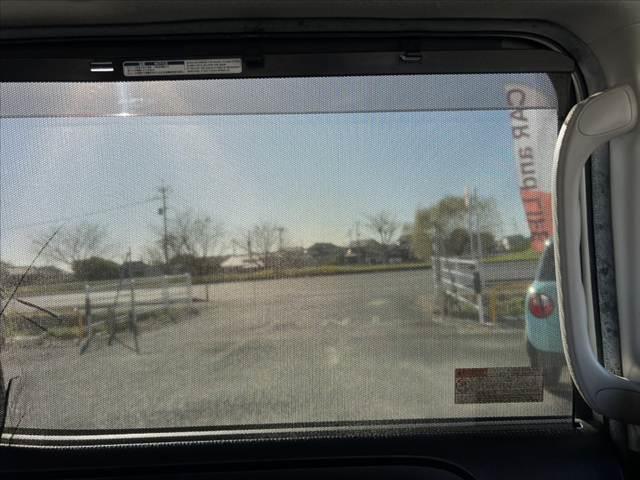 ノア Ｘ　後期　車検整備付　禁煙車　セーフティセンスＣ　電動スライドドア　電動格納ミラー　Ａストップ　ステリモ　シートリフター　シートバックテーブル　ＥＴＣ　キーレス　ロールサンシェード　アームレスト　バイザー（24枚目）