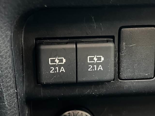 ノア Ｘ　後期　車検整備付　禁煙車　セーフティセンスＣ　電動スライドドア　電動格納ミラー　Ａストップ　ステリモ　シートリフター　シートバックテーブル　ＥＴＣ　キーレス　ロールサンシェード　アームレスト　バイザー（36枚目）