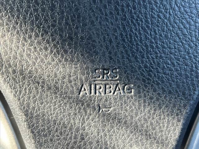 ノア Ｘ　後期　車検整備付　禁煙車　セーフティセンスＣ　電動スライドドア　電動格納ミラー　Ａストップ　ステリモ　シートリフター　シートバックテーブル　ＥＴＣ　キーレス　ロールサンシェード　アームレスト　バイザー（42枚目）