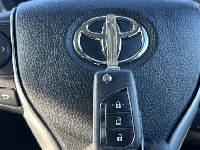 ノア Ｘ　後期　車検整備付　禁煙車　セーフティセンスＣ　電動スライドドア　電動格納ミラー　Ａストップ　ステリモ　シートリフター　シートバックテーブル　ＥＴＣ　キーレス　ロールサンシェード　アームレスト　バイザー（47枚目）