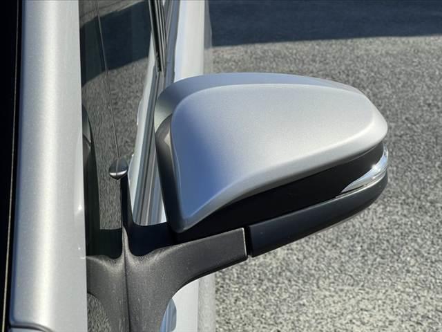 ノア Ｘ　後期　車検整備付　禁煙車　セーフティセンスＣ　電動スライドドア　電動格納ミラー　Ａストップ　ステリモ　シートリフター　シートバックテーブル　ＥＴＣ　キーレス　ロールサンシェード　アームレスト　バイザー（49枚目）