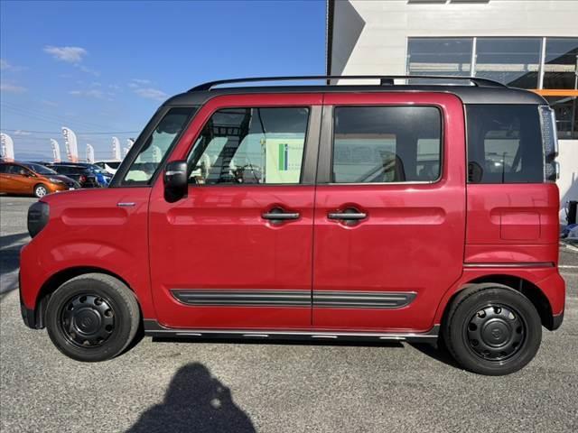 スペーシアギア ハイブリッドＸＺ　ターボ　禁煙　ツートン　社外フルセグナビ／Ｂｌｕｅｔｏｏｔｈ　両側電動スライドドア　セーフティサポート　ＬＥＤヘッド　革巻きステア　アームレスト　シートヒーター　スマートキー　Ｐスタート（11枚目）