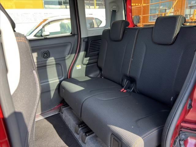 スペーシアギア ハイブリッドＸＺ　ターボ　禁煙　ツートン　社外フルセグナビ／Ｂｌｕｅｔｏｏｔｈ　両側電動スライドドア　セーフティサポート　ＬＥＤヘッド　革巻きステア　アームレスト　シートヒーター　スマートキー　Ｐスタート（19枚目）