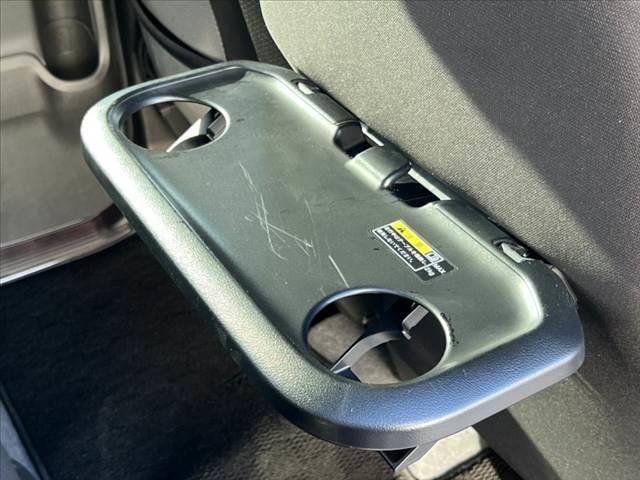 スペーシアギア ハイブリッドＸＺ　ターボ　禁煙　ツートン　社外フルセグナビ／Ｂｌｕｅｔｏｏｔｈ　両側電動スライドドア　セーフティサポート　ＬＥＤヘッド　革巻きステア　アームレスト　シートヒーター　スマートキー　Ｐスタート（24枚目）