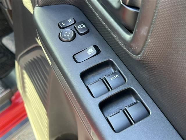 スペーシアギア ハイブリッドＸＺ　ターボ　禁煙　ツートン　社外フルセグナビ／Ｂｌｕｅｔｏｏｔｈ　両側電動スライドドア　セーフティサポート　ＬＥＤヘッド　革巻きステア　アームレスト　シートヒーター　スマートキー　Ｐスタート（30枚目）