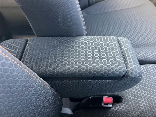 スペーシアギア ハイブリッドＸＺ　ターボ　禁煙　ツートン　社外フルセグナビ／Ｂｌｕｅｔｏｏｔｈ　両側電動スライドドア　セーフティサポート　ＬＥＤヘッド　革巻きステア　アームレスト　シートヒーター　スマートキー　Ｐスタート（45枚目）