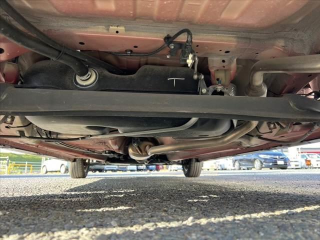 スペーシアギア ハイブリッドＸＺ　ターボ　禁煙　ツートン　社外フルセグナビ／Ｂｌｕｅｔｏｏｔｈ　両側電動スライドドア　セーフティサポート　ＬＥＤヘッド　革巻きステア　アームレスト　シートヒーター　スマートキー　Ｐスタート（59枚目）