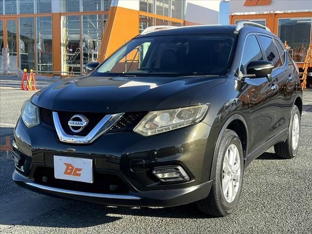 エクストレイル ２０Ｘ　エマージェンシーブレーキパッケージ　パノラミックガラスルーフ　純正８インチナビ／フルセグ／ＤＶＤ／ＢＴ　ＬＥＤヘッドライト　ルーフレール　エマブレ　Ａライト　インテリキー　Ｐスタート　ＥＴＣ　シートヒーター　Ａストップ　シートリフター（8枚目）