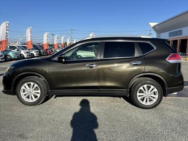 エクストレイル ２０Ｘ　エマージェンシーブレーキパッケージ　パノラミックガラスルーフ　純正８インチナビ／フルセグ／ＤＶＤ／ＢＴ　ＬＥＤヘッドライト　ルーフレール　エマブレ　Ａライト　インテリキー　Ｐスタート　ＥＴＣ　シートヒーター　Ａストップ　シートリフター（11枚目）