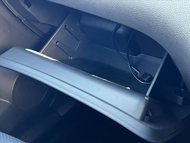 エクストレイル ２０Ｘ　エマージェンシーブレーキパッケージ　パノラミックガラスルーフ　純正８インチナビ／フルセグ／ＤＶＤ／ＢＴ　ＬＥＤヘッドライト　ルーフレール　エマブレ　Ａライト　インテリキー　Ｐスタート　ＥＴＣ　シートヒーター　Ａストップ　シートリフター（37枚目）