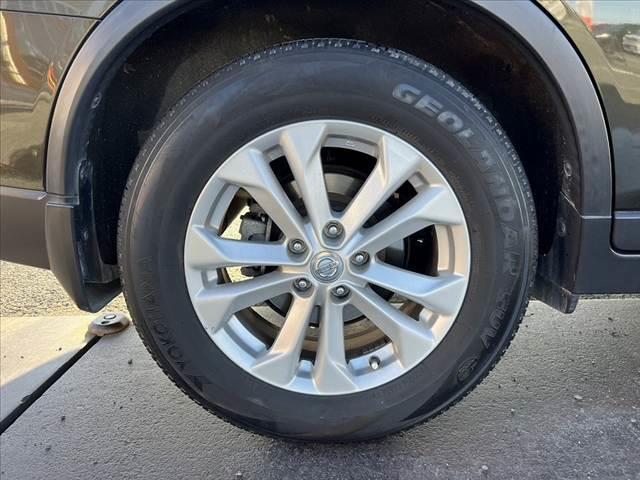 エクストレイル ２０Ｘ　エマージェンシーブレーキパッケージ　パノラミックガラスルーフ　純正８インチナビ／フルセグ／ＤＶＤ／ＢＴ　ＬＥＤヘッドライト　ルーフレール　エマブレ　Ａライト　インテリキー　Ｐスタート　ＥＴＣ　シートヒーター　Ａストップ　シートリフター（47枚目）