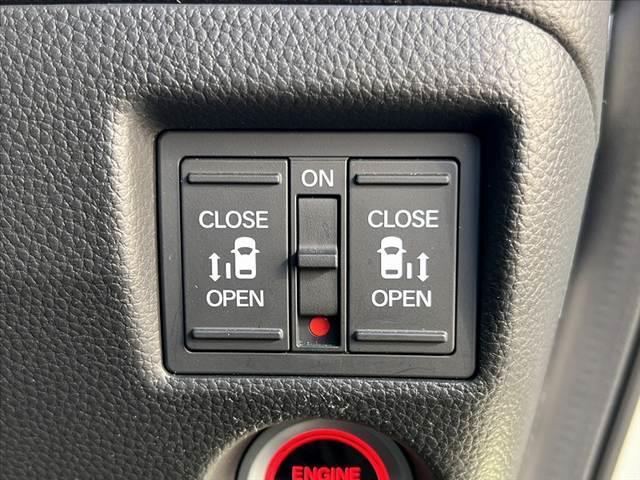 N-BOXカスタム 車検整備付 後期 ターボ ホンダセンシング 純正8インチナビ/フルセグ/DVD/BT 両電スラ スマートキー Bモニター ETC ステリモ パドルシフト シートヒーター シートリフター Aライト(5枚目)