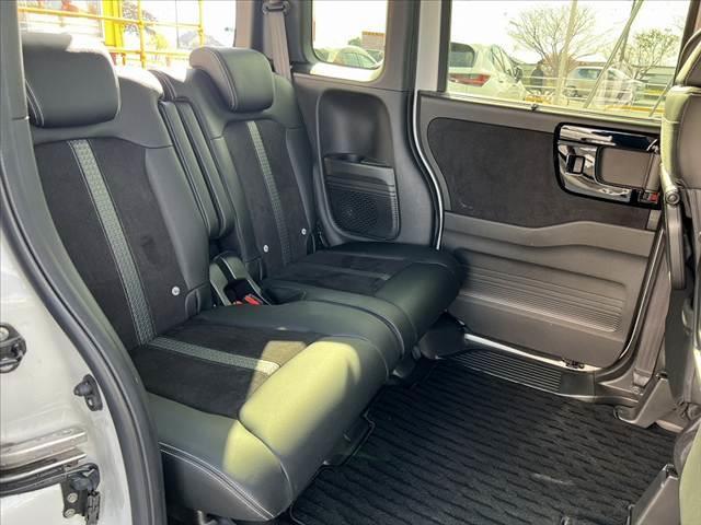 N-BOXカスタム 車検整備付 後期 ターボ ホンダセンシング 純正8インチナビ/フルセグ/DVD/BT 両電スラ スマートキー Bモニター ETC ステリモ パドルシフト シートヒーター シートリフター Aライト(18枚目)