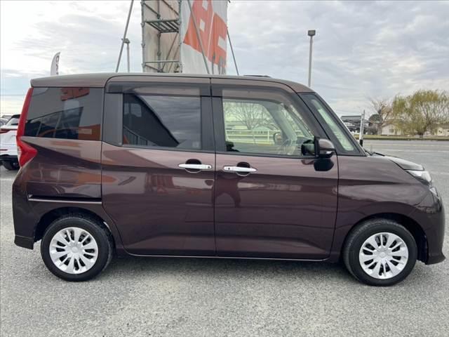 トール Ｇ　ＳＡＩＩ　車検整備付　禁煙　９インチフルセグナビ／Ｂｌｕｅｔｏｏｔｈ　バックカメラ　スマアシ２　ステリモ　アームレスト　スマートキー　後席サンシェード　クルコン　ＥＴＣ　Ｐスタート　バイザー　ＣＤ／ＤＶＤ（12枚目）