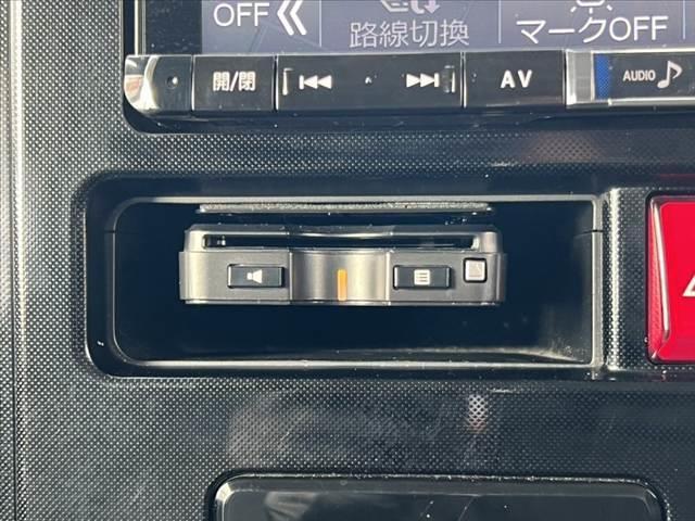 トール Ｇ　ＳＡＩＩ　車検整備付　禁煙　９インチフルセグナビ／Ｂｌｕｅｔｏｏｔｈ　バックカメラ　スマアシ２　ステリモ　アームレスト　スマートキー　後席サンシェード　クルコン　ＥＴＣ　Ｐスタート　バイザー　ＣＤ／ＤＶＤ（34枚目）