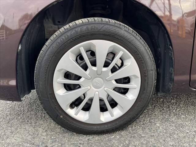 トール Ｇ　ＳＡＩＩ　車検整備付　禁煙　９インチフルセグナビ／Ｂｌｕｅｔｏｏｔｈ　バックカメラ　スマアシ２　ステリモ　アームレスト　スマートキー　後席サンシェード　クルコン　ＥＴＣ　Ｐスタート　バイザー　ＣＤ／ＤＶＤ（50枚目）