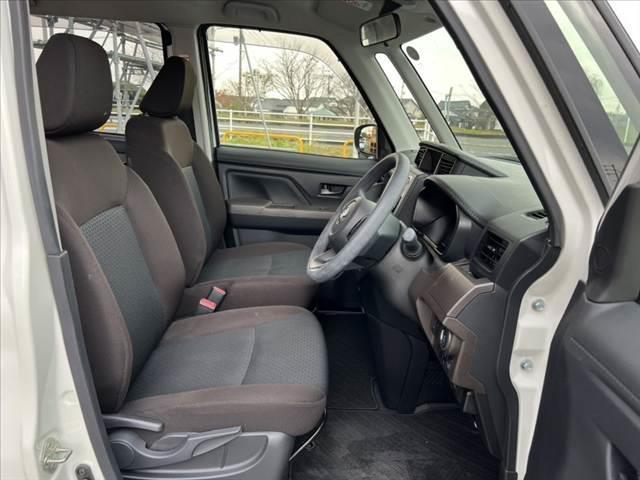 ルーミー X 車検整備付 禁煙 後期 電動スライドドア スマアシ 車線逸脱警報 イージークローザー 電動格納ミラー コーナーセンサー オートライト 横滑り防止 ロールサンシェード Pガラス Aストップ バイザー(16枚目)