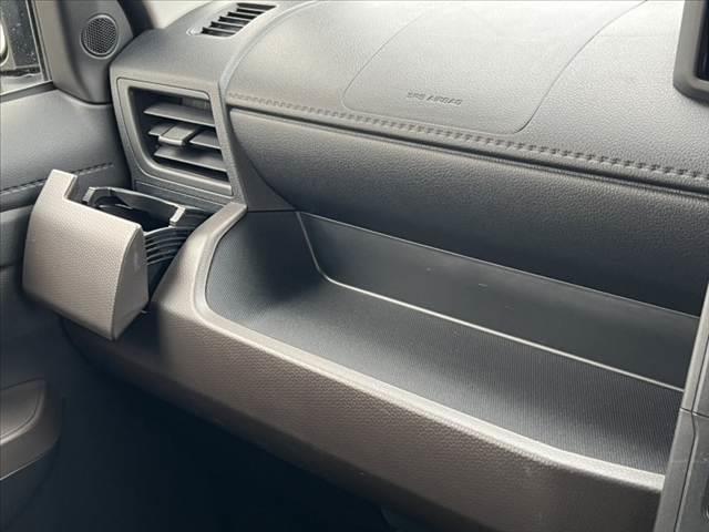 ルーミー X 車検整備付 禁煙 後期 電動スライドドア スマアシ 車線逸脱警報 イージークローザー 電動格納ミラー コーナーセンサー オートライト 横滑り防止 ロールサンシェード Pガラス Aストップ バイザー(39枚目)