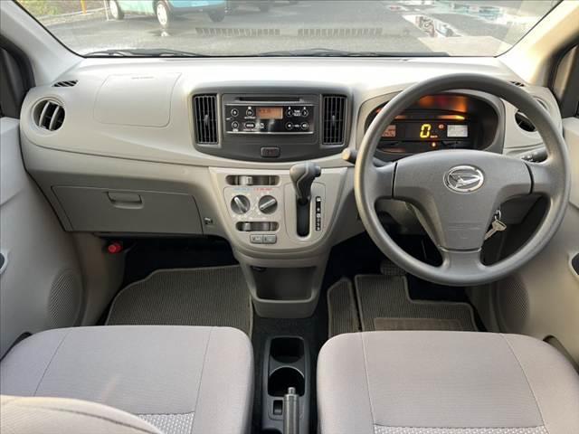 ミライース L SA 後期 禁煙 車検整備付 スマートアシスト アイドリングストップ 衝突軽減ブレーキ ABS セキュリティーアラーム リモコンキー×2 横滑り防止 フロアマット ハロゲンヘッドライト エアバッグ(2枚目)
