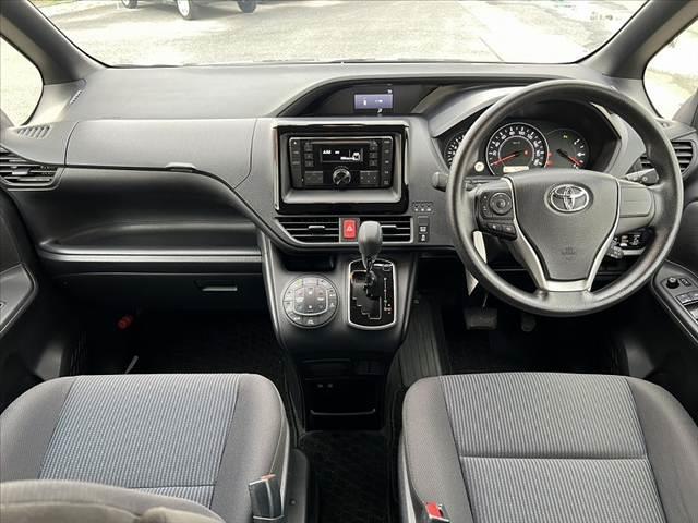 ノア Ｘ　車検整備付　後期　セーフティセンス　両電スラ　クリアランスソナー／マルチインフォメーションディスプレイ　クルーズコントロール　サイドリフトアップシート　電格ミラー　ステリモ　リモコンキー（2枚目）