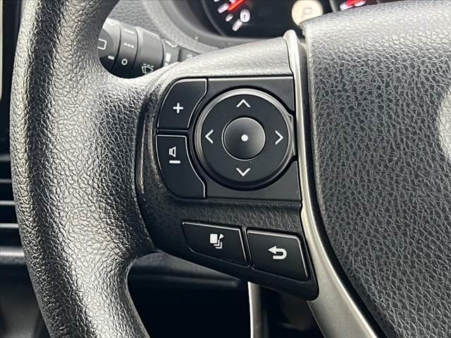 ノア Ｘ　車検整備付　後期　セーフティセンス　両電スラ　クリアランスソナー／マルチインフォメーションディスプレイ　クルーズコントロール　サイドリフトアップシート　電格ミラー　ステリモ　リモコンキー（6枚目）